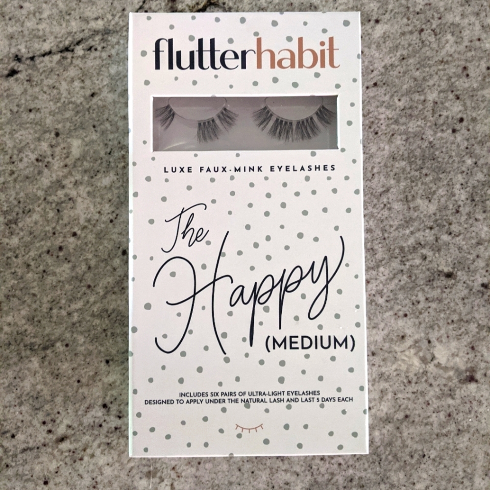Flutterhabit Lashes Happy Medium: 4 full sets
